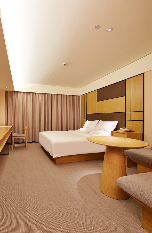 Ji Hotel Shanghai Lujiazui South Pudong Road Exterior foto