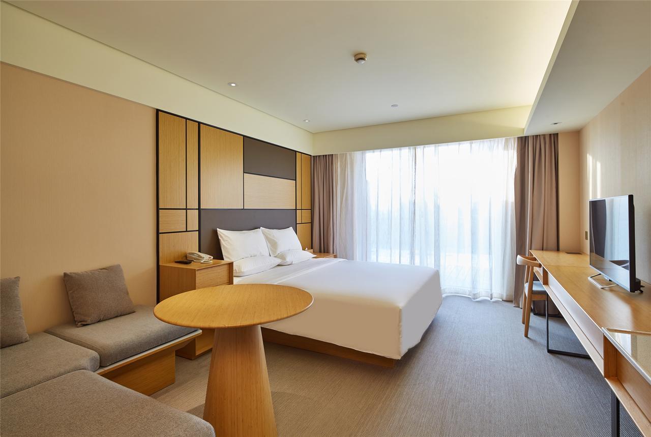 Ji Hotel Shanghai Lujiazui South Pudong Road Exterior foto