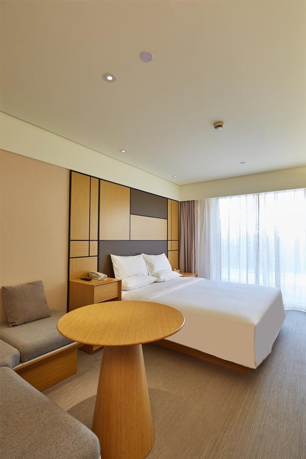 Ji Hotel Shanghai Lujiazui South Pudong Road Exterior foto