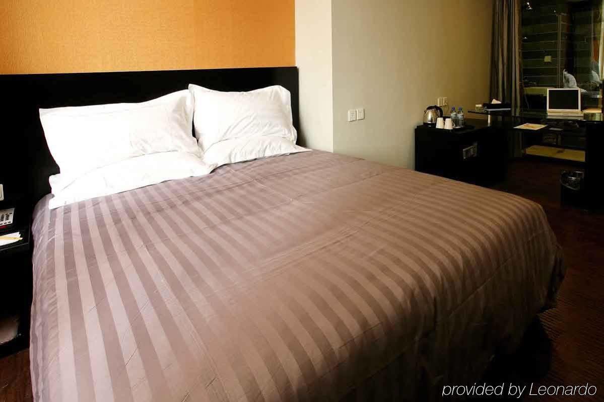 Ji Hotel Shanghai Lujiazui South Pudong Road Exterior foto